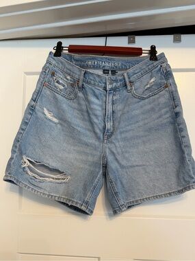 American Eagle women’s denim shorts size 6
